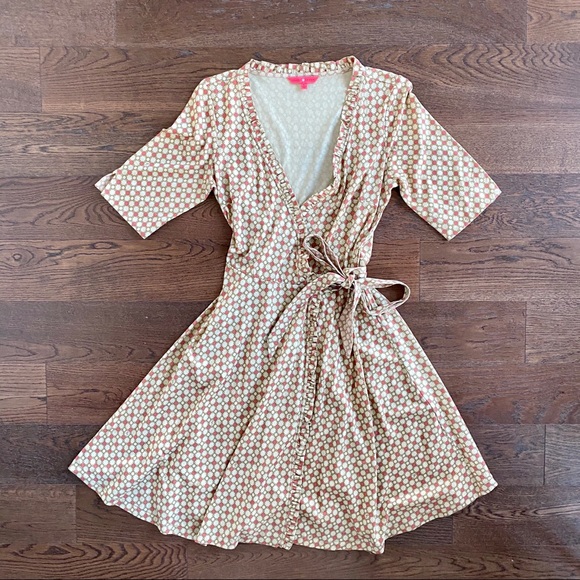 Ivanka Trump Dresses & Skirts - ❤️2/30$❤️ Ivanka Trump Midi Wrap Dress